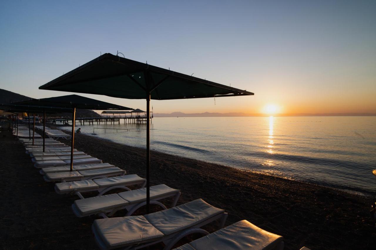 Grand Hotel Derin Beldibi  Exteriér fotografie